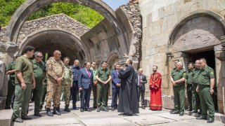 В рамках мероприятий, посвященных 10-летию Следственного комитета РА, председатель СК РА Аргишти Кярамян посетил марз Сюник (Фото)